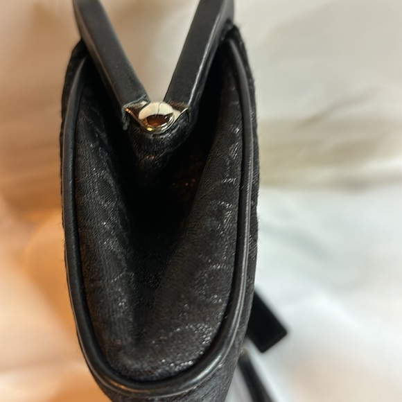 Vintage COACH Signature c Framed Kiss-lock Black Evening Clutch w/Wristlet Strap - Picture 7 of 9